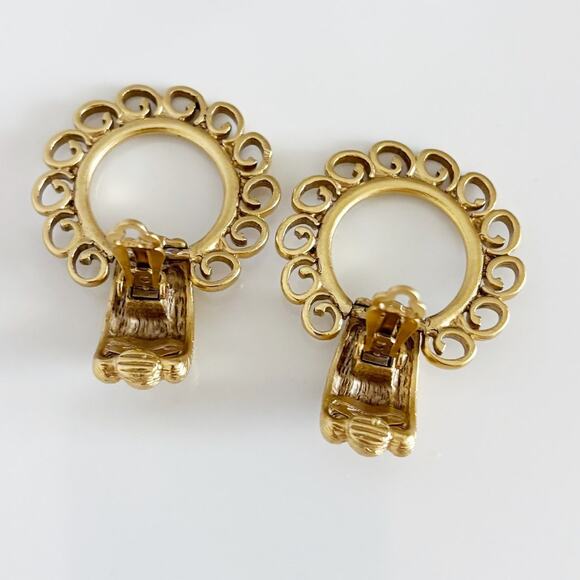 Vintage 1980s Oscar de la Renta Clip On Earrings Gold - Picture 5 of 12